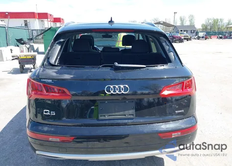 2020 Audi Q5 Premium 45 Tfsi Quattro S Tronic z USA, uszkodzony, nr VIN WA1ANAFY7L2067643